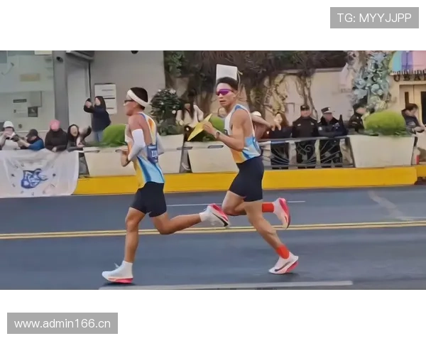 如果吴向东开VLOG，点进去不是看训练而是看他刷卡