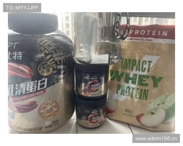 武磊家冰箱里塞满能量饮料，连娃喝的酸奶都换成蛋白粉了